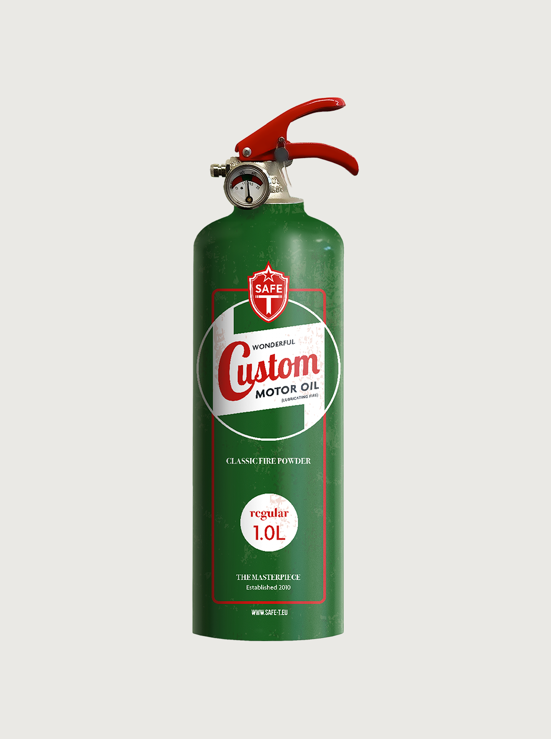 Feuerlöscher mit Retro Motor‑Oil‑Flaschen‑Print – Werkzeugraum‑Design-Highlight