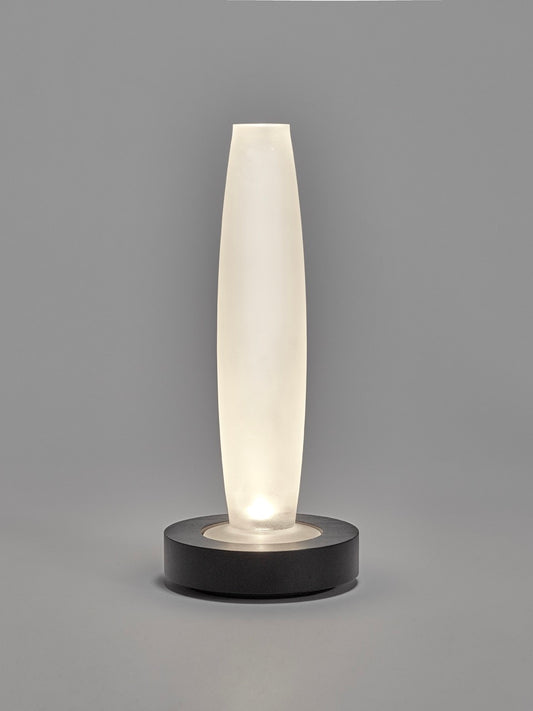Vase/table lamp Lys 2 by Ann Demeulemeester