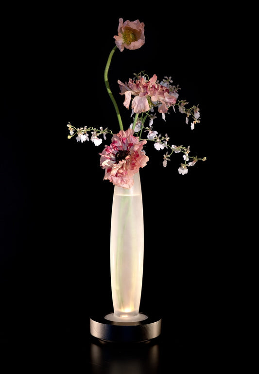 Vase/table lamp Lys 2 by Ann Demeulemeester