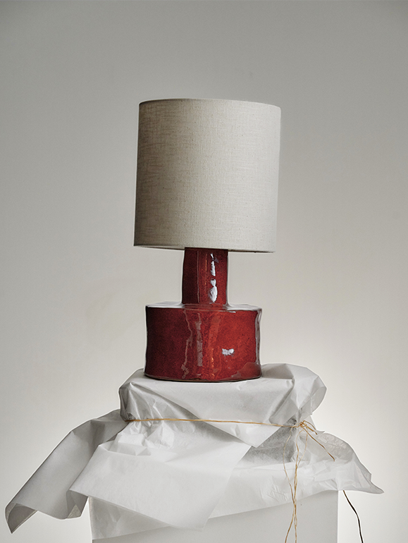 Tischlampe Catherine Beige Red von Marie Michielssen